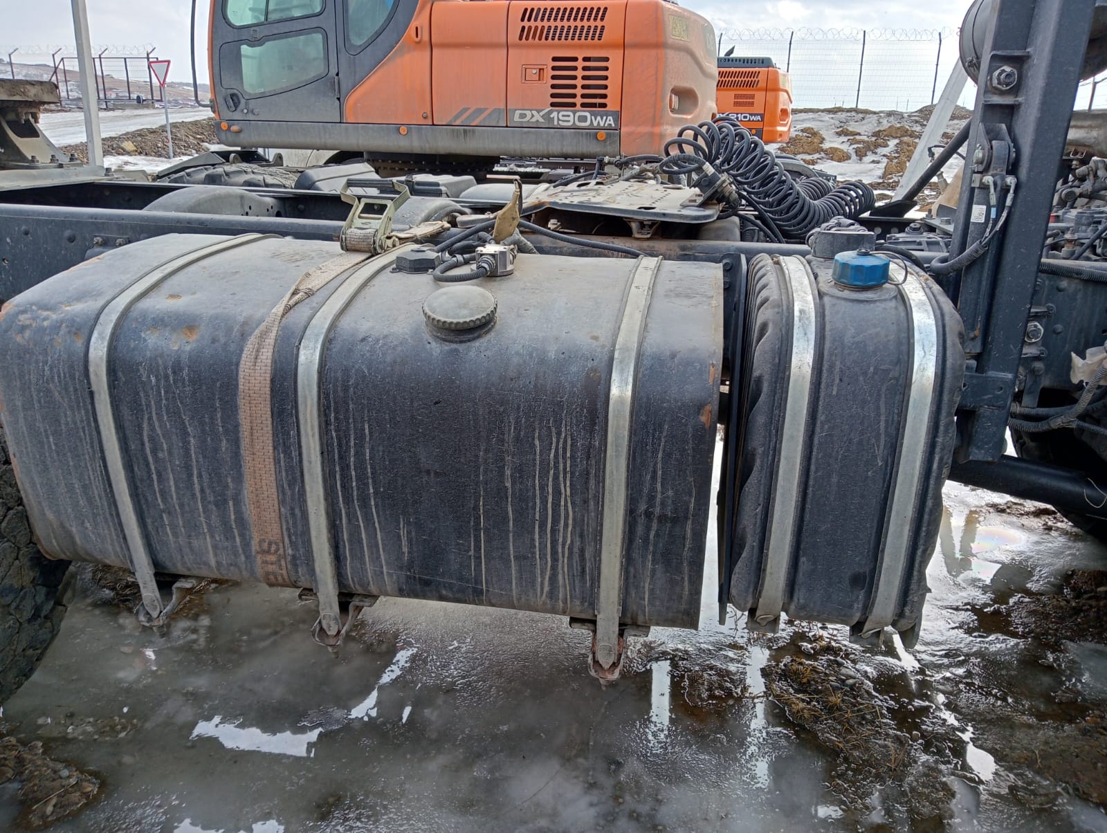 КамАЗ 53504 6x6 Седельный тягач 2022 г. - фото 14